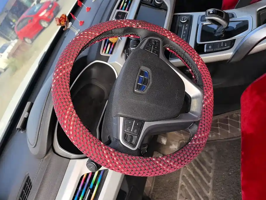 Geely Boyue — миниатюра 15