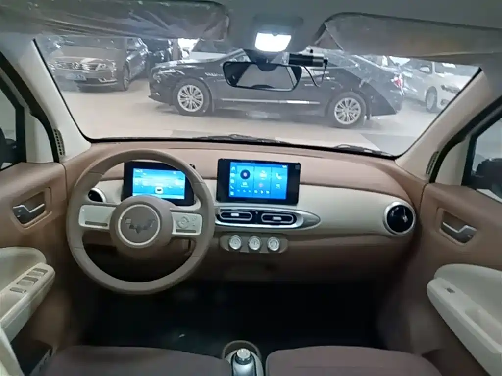 Wuling Mini EV MINIEV 2025 Premium +