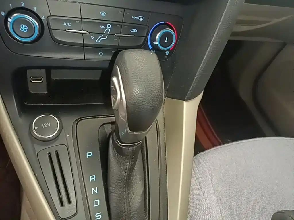 Ford Focus — миниатюра 14