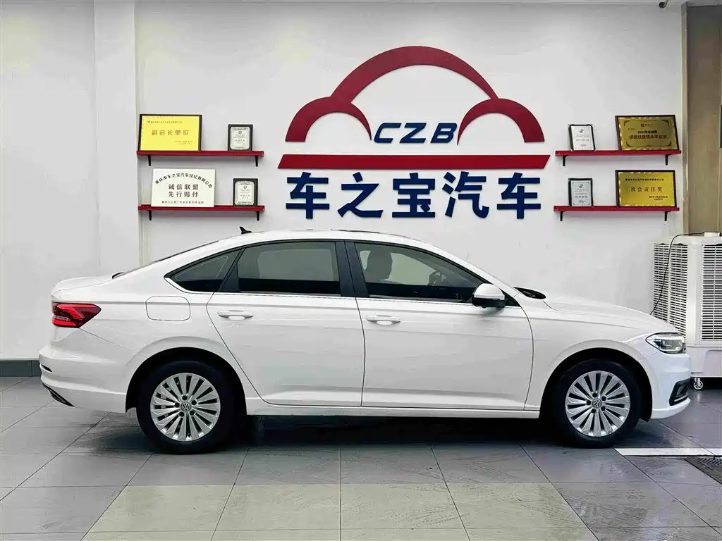 Volkswagen Lavida — миниатюра 9
