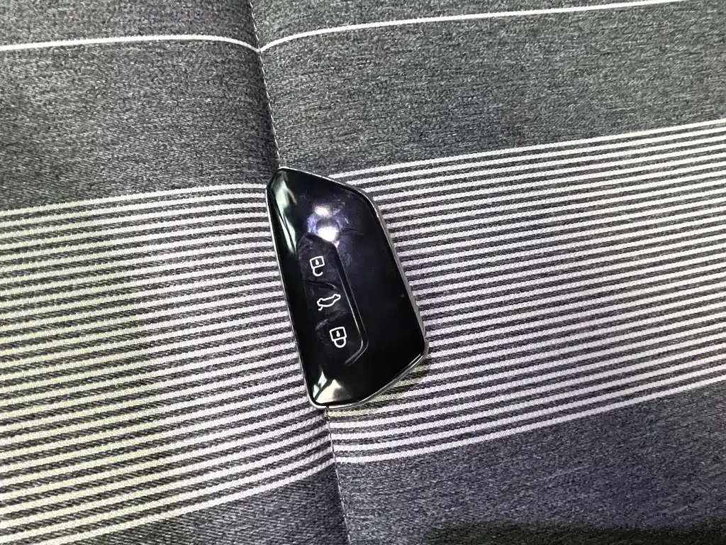 VOLKSWAGEN ID.4 CROZZ