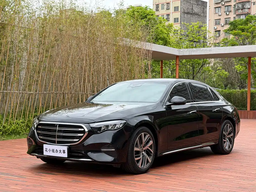 Mercedes-Benz E-Class 2025