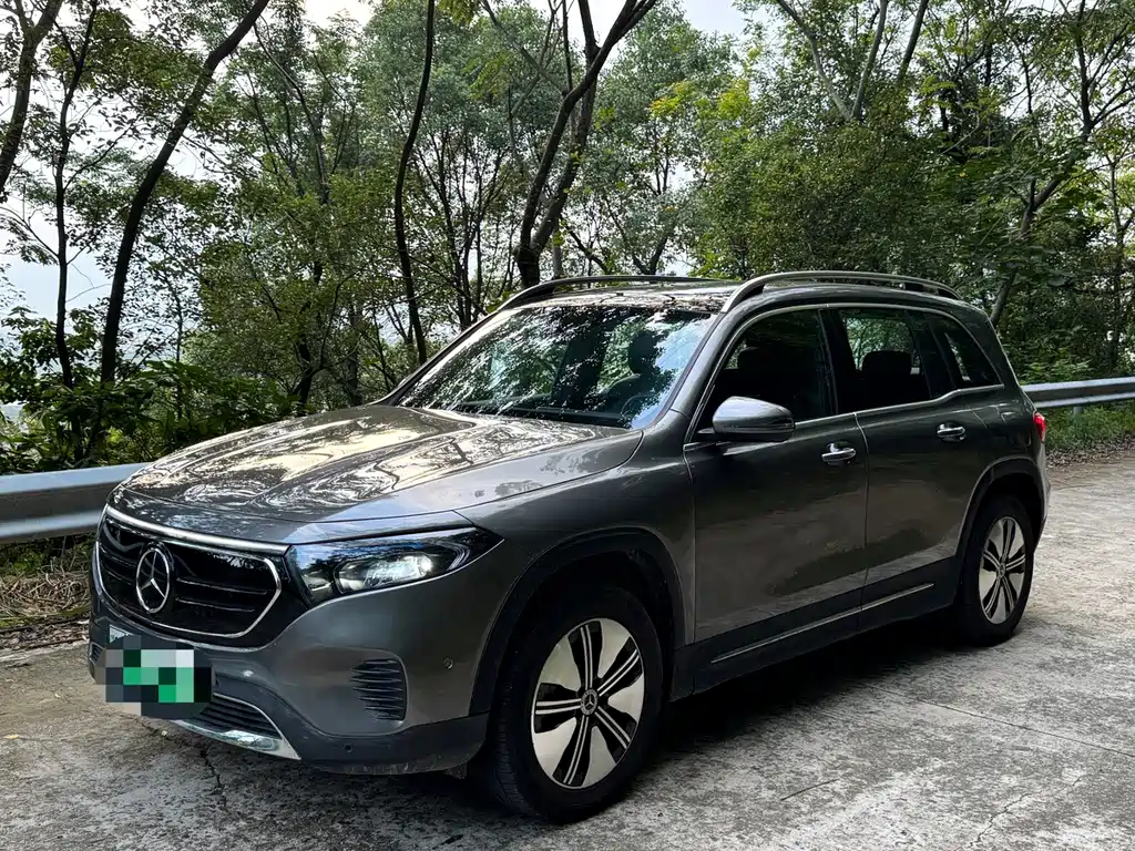 Mercedes-Benz EQB