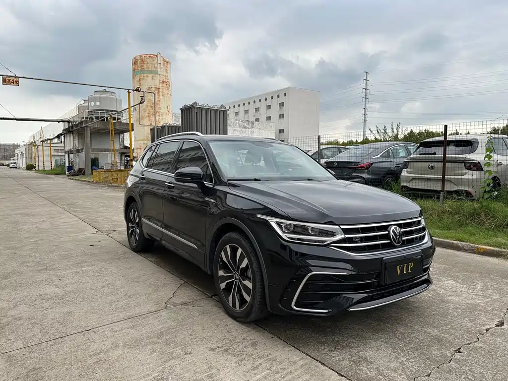 Volkswagen Tiguan L — миниатюра 3