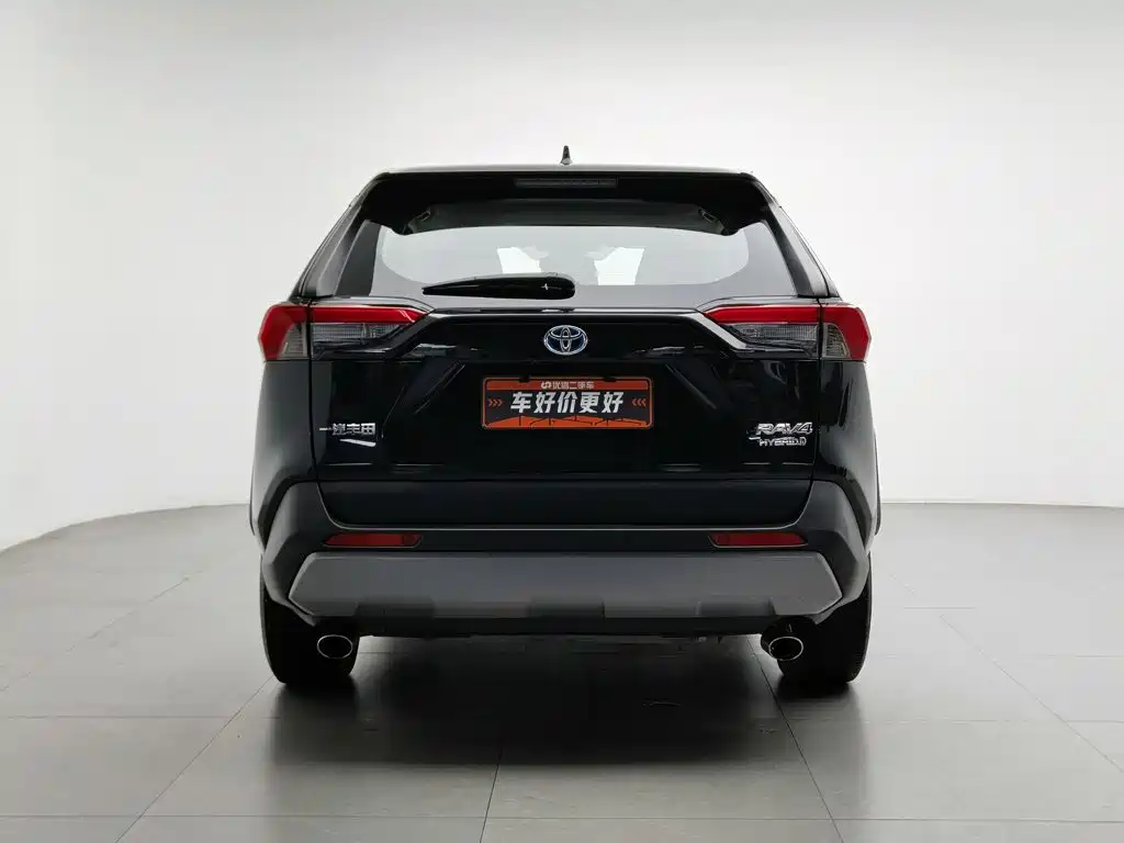 Toyota RAV4 — миниатюра 4