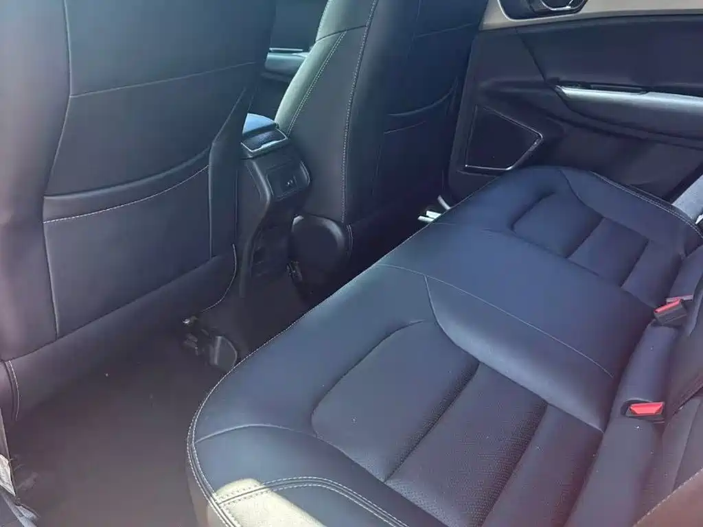Geely Emgrand GL — миниатюра 5