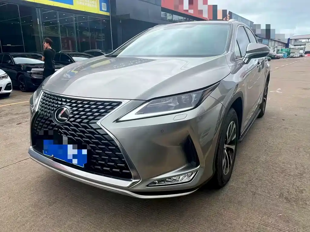 Lexus RX 2021