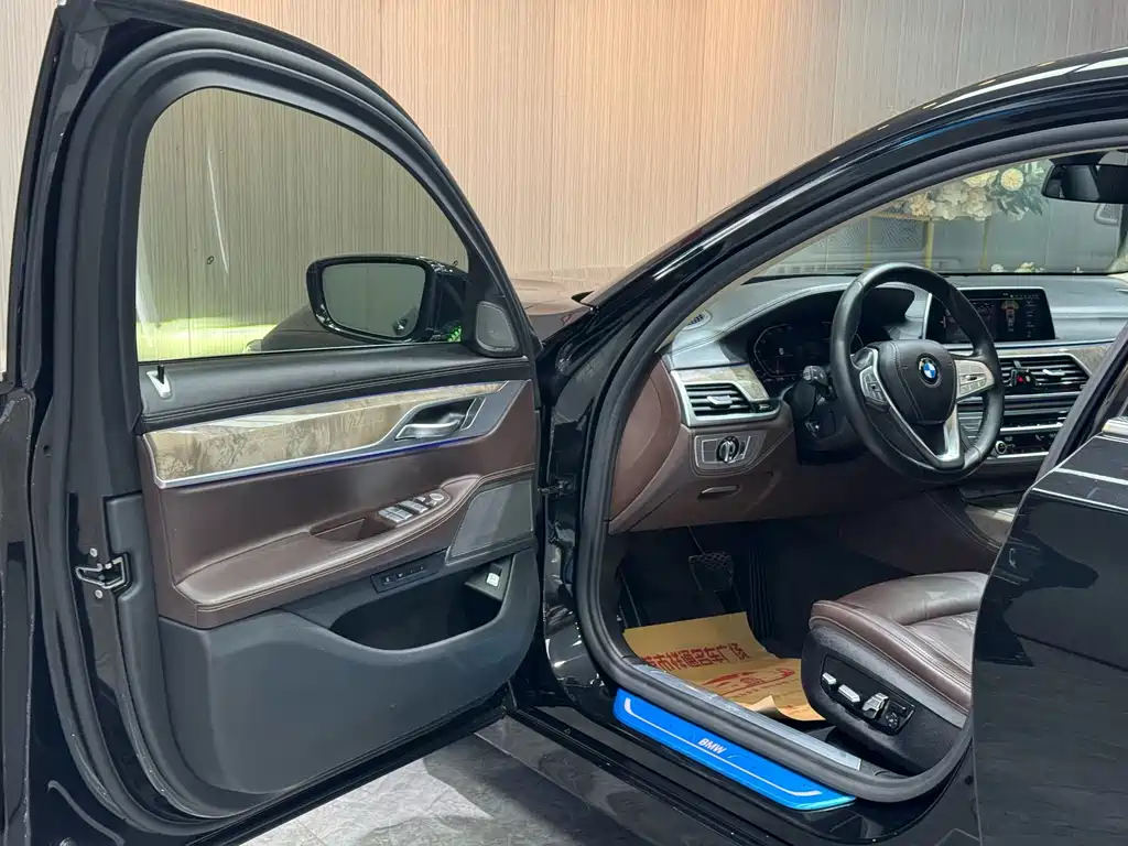 BMW 7 Series 7 2019 740Li Lead Luxury