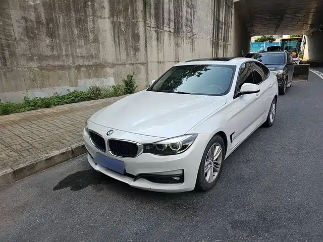 BMW  3 SERIES GT 2017