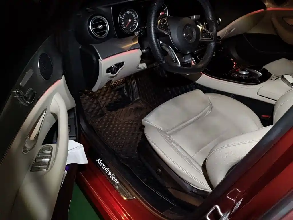Mercedes-Benz E-Class — миниатюра 14