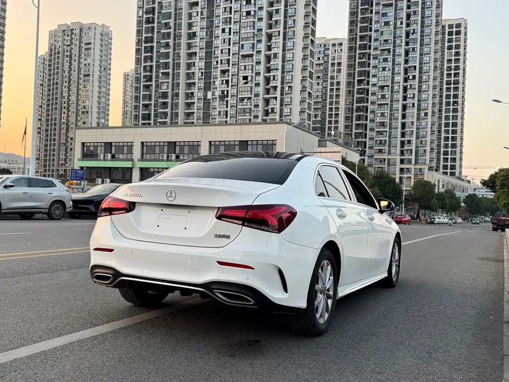 MERCEDES-BENZ A CLASS