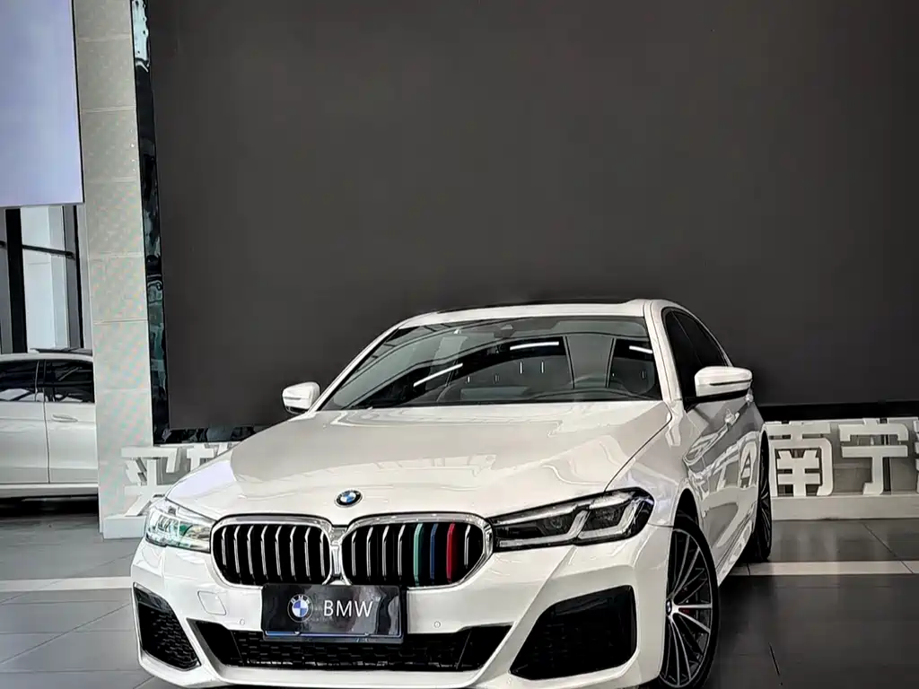 BMW 5 Series 2021