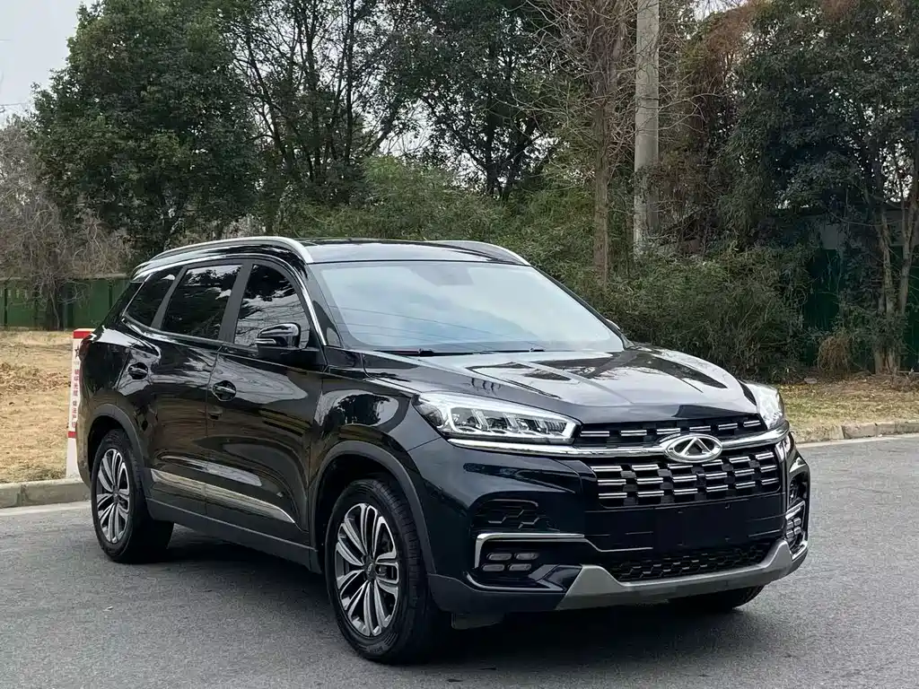 CHERY TIGGO 8