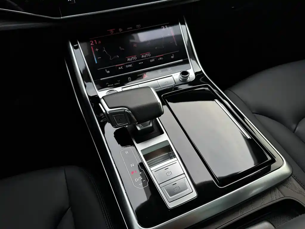 Audi Q8 — фотографии объявления, Фото 11