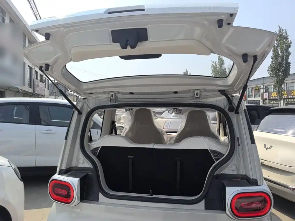 Wuling MINIEV — миниатюра 19