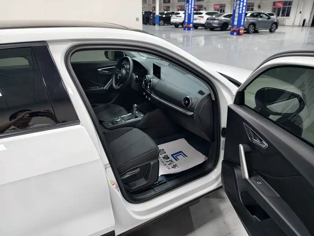 Audi Q2L — миниатюра 16