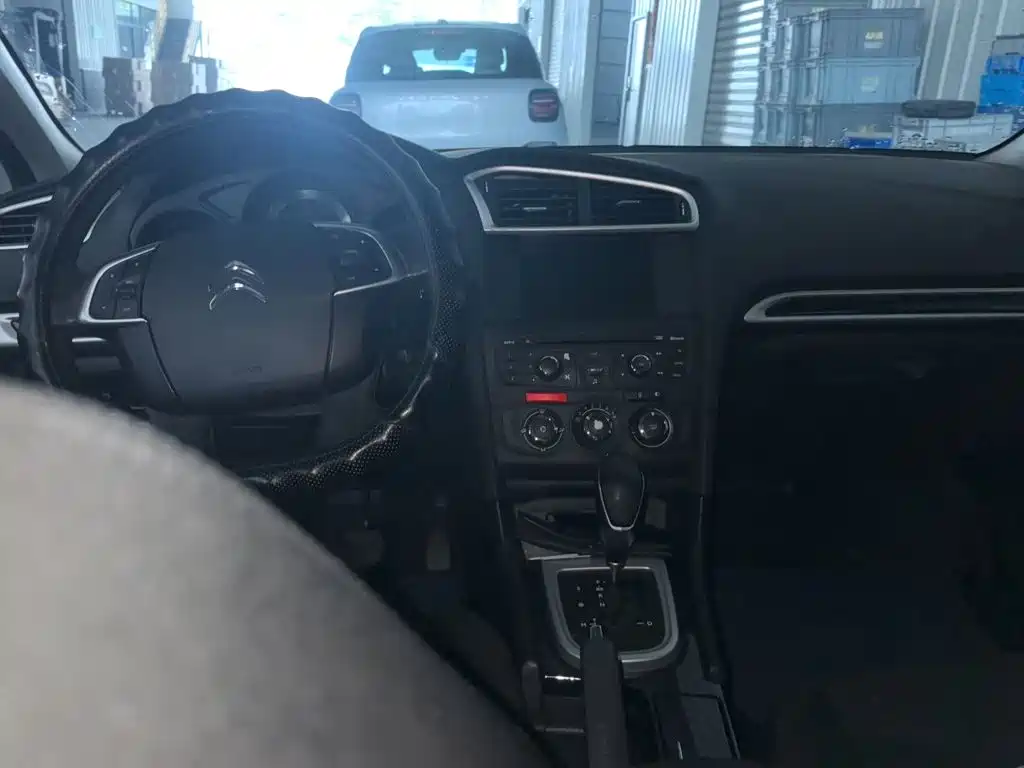 Citroen C4L — миниатюра 13