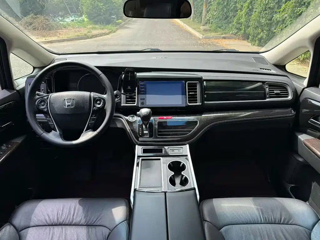Honda Elysion 2019 2.0L Luxury