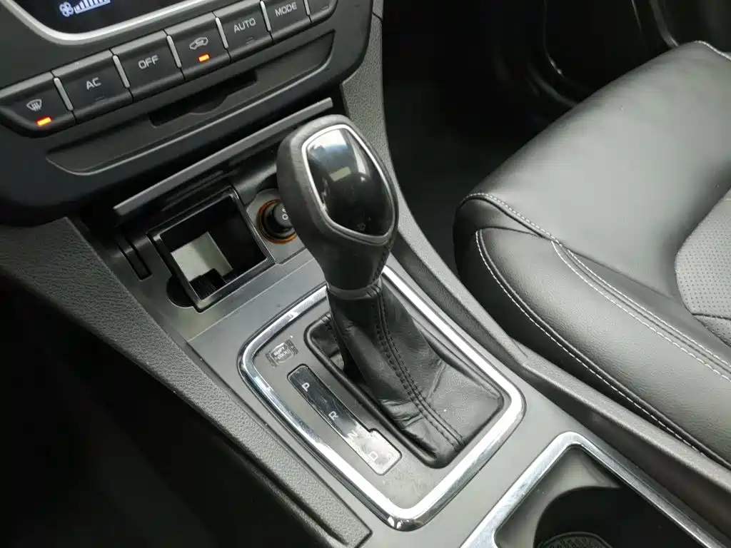 Geely Emgrand — миниатюра 13