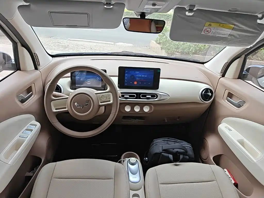 Wuling MINIEV — миниатюра 10