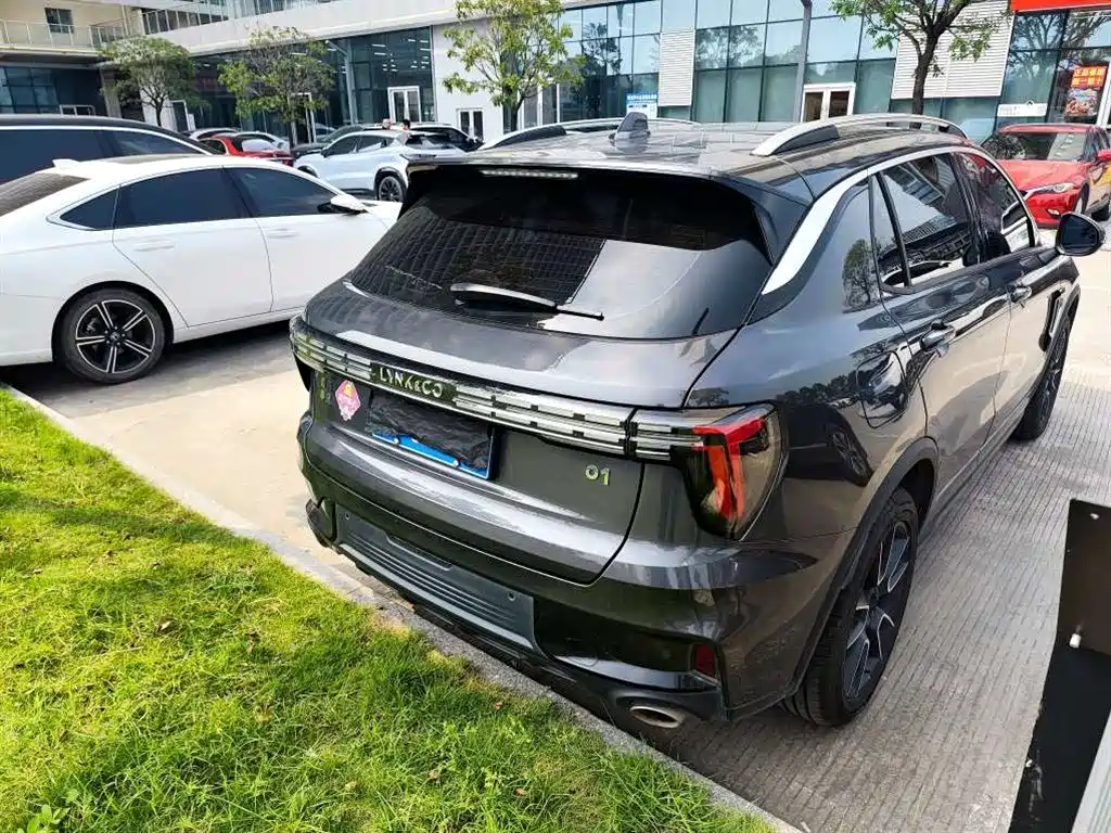 Lynk & Co 01 — миниатюра 10