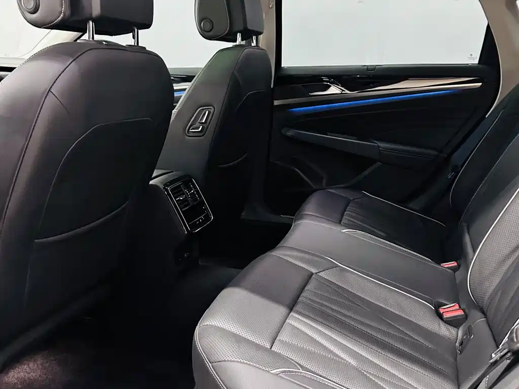 Volkswagen Passat — миниатюра 6
