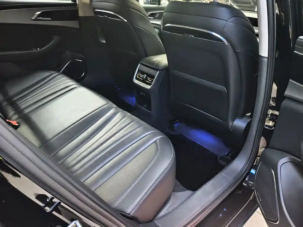 Hongqi Hongqi H5 — миниатюра 4
