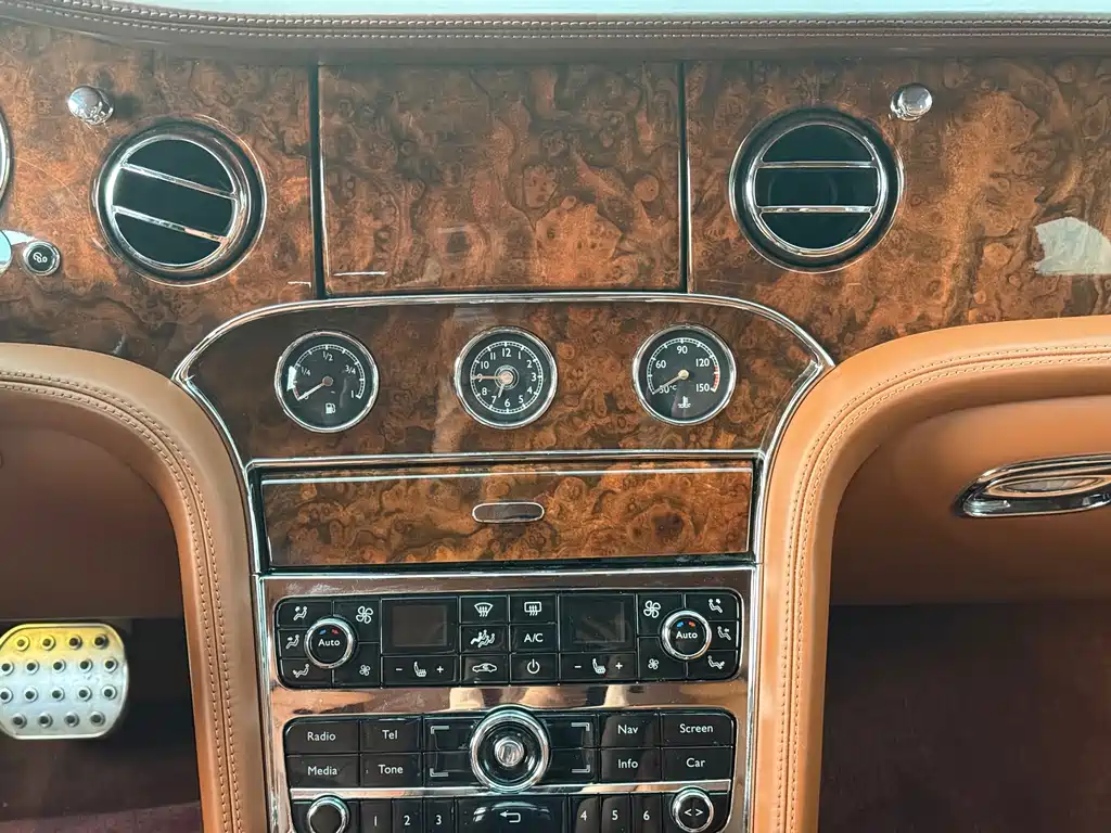 Bentley Mulsanne — миниатюра 18