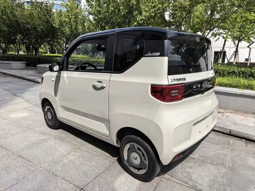 Wuling MINIEV — миниатюра 4