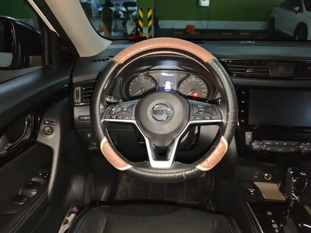 Nissan X-Trail — миниатюра 3