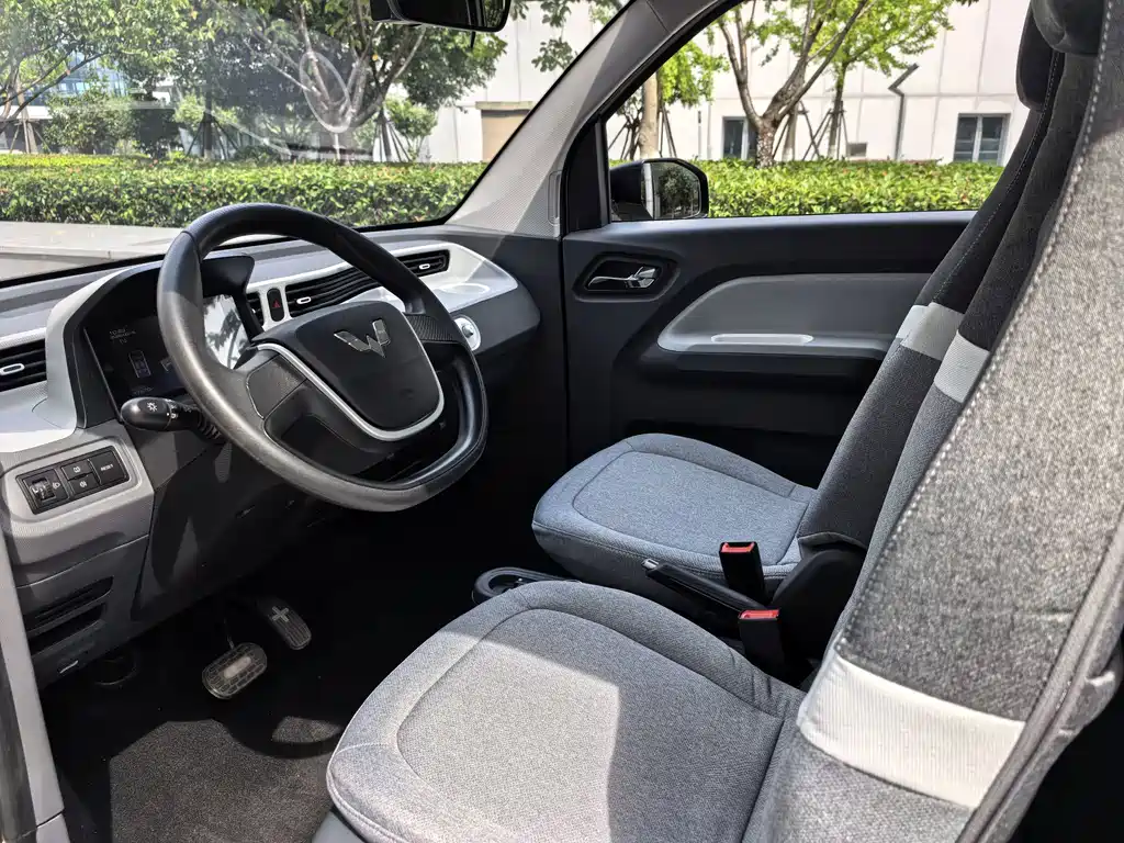 Wuling MINIEV — миниатюра 8