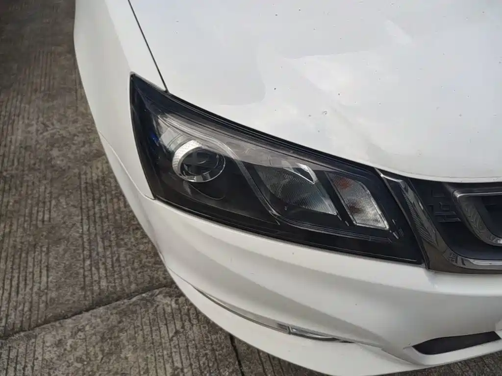 Geely Emgrand — миниатюра 11