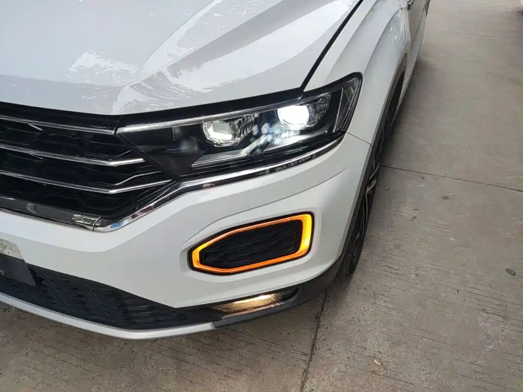 Volkswagen T-Roc — миниатюра 24