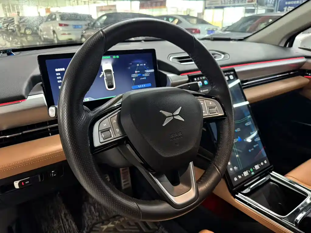 XPeng P5 — миниатюра 4
