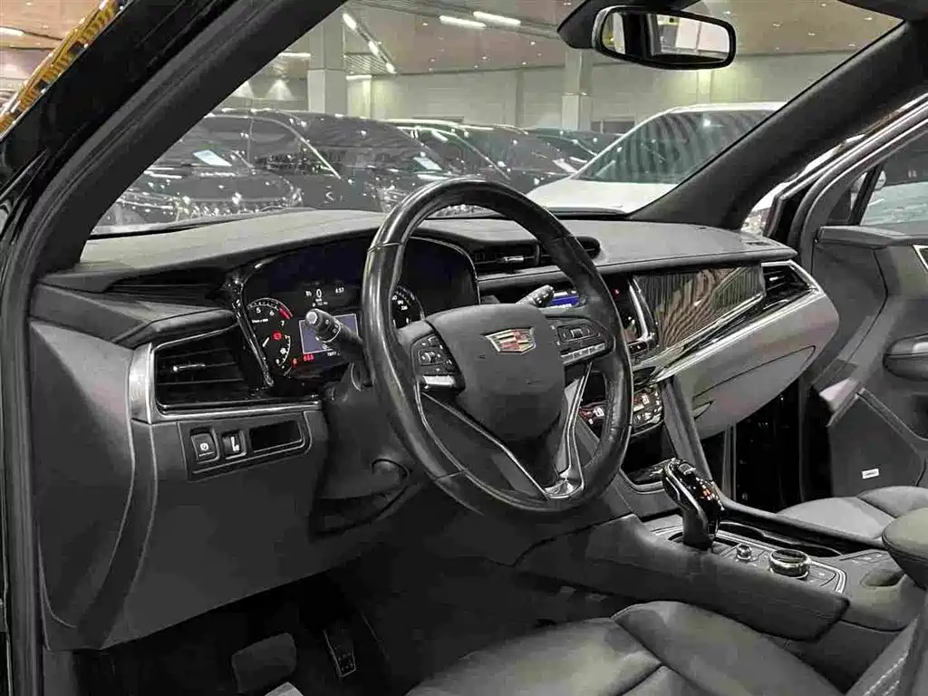 Cadillac XT6 — миниатюра 6