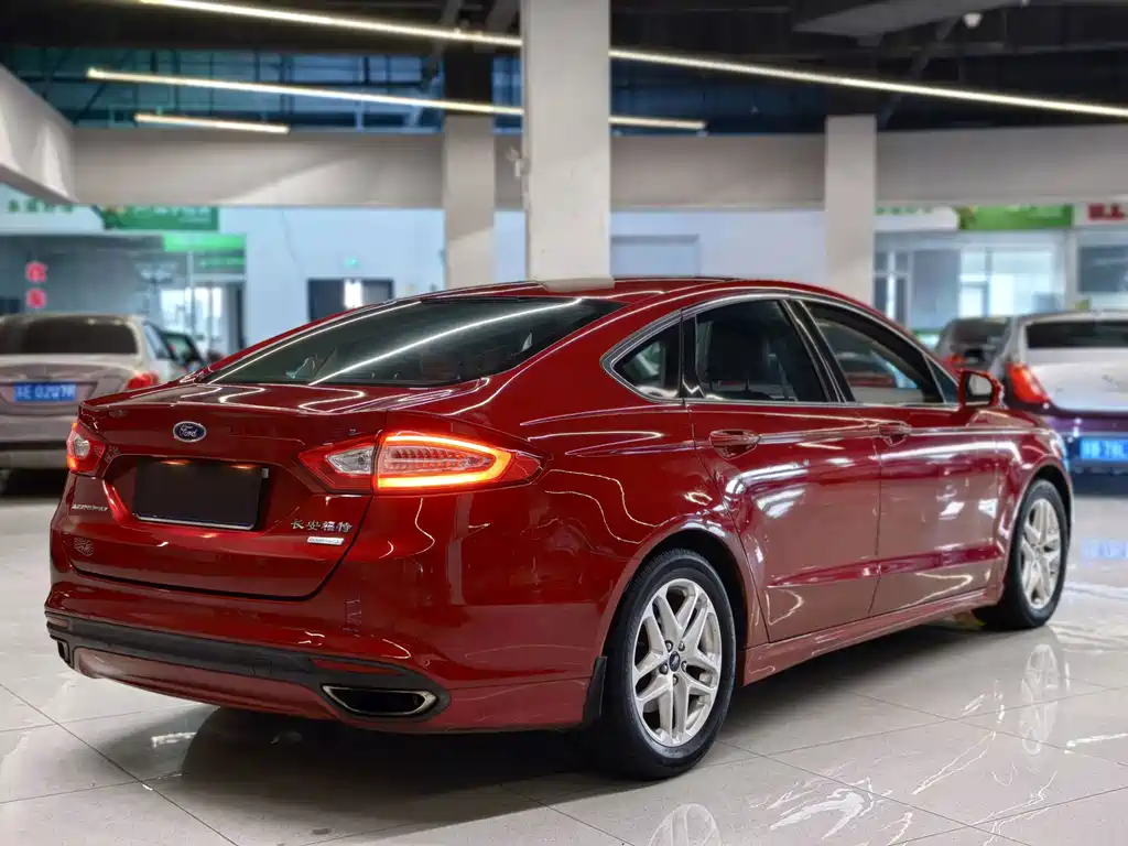 Ford Mondeo — миниатюра 5