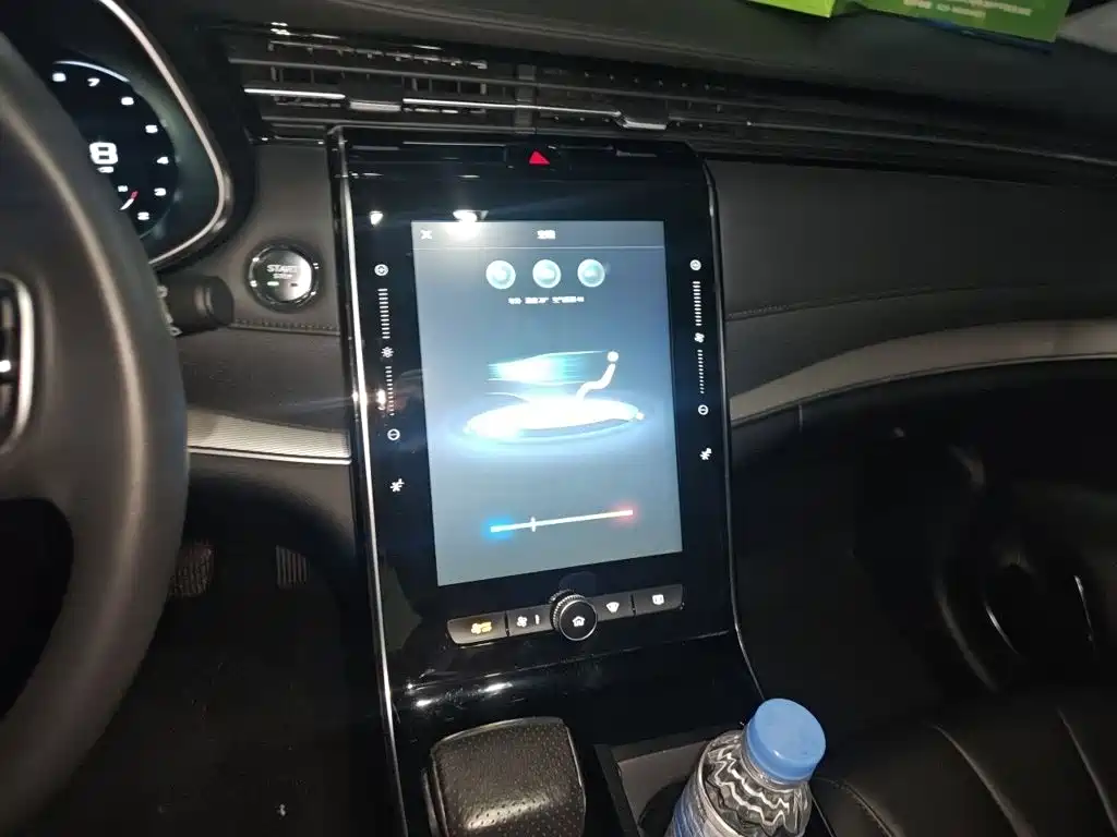 Roewe RX5 MAX — миниатюра 6