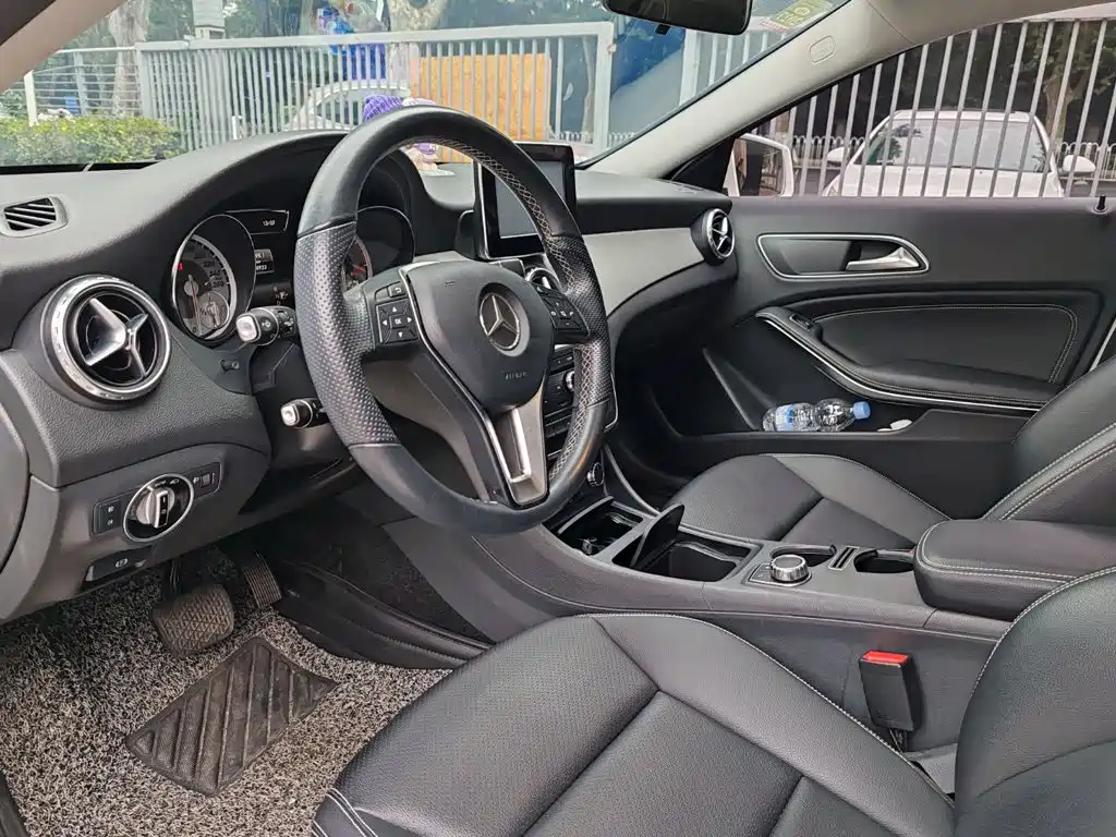 Mercedes-Benz GLA — миниатюра 15