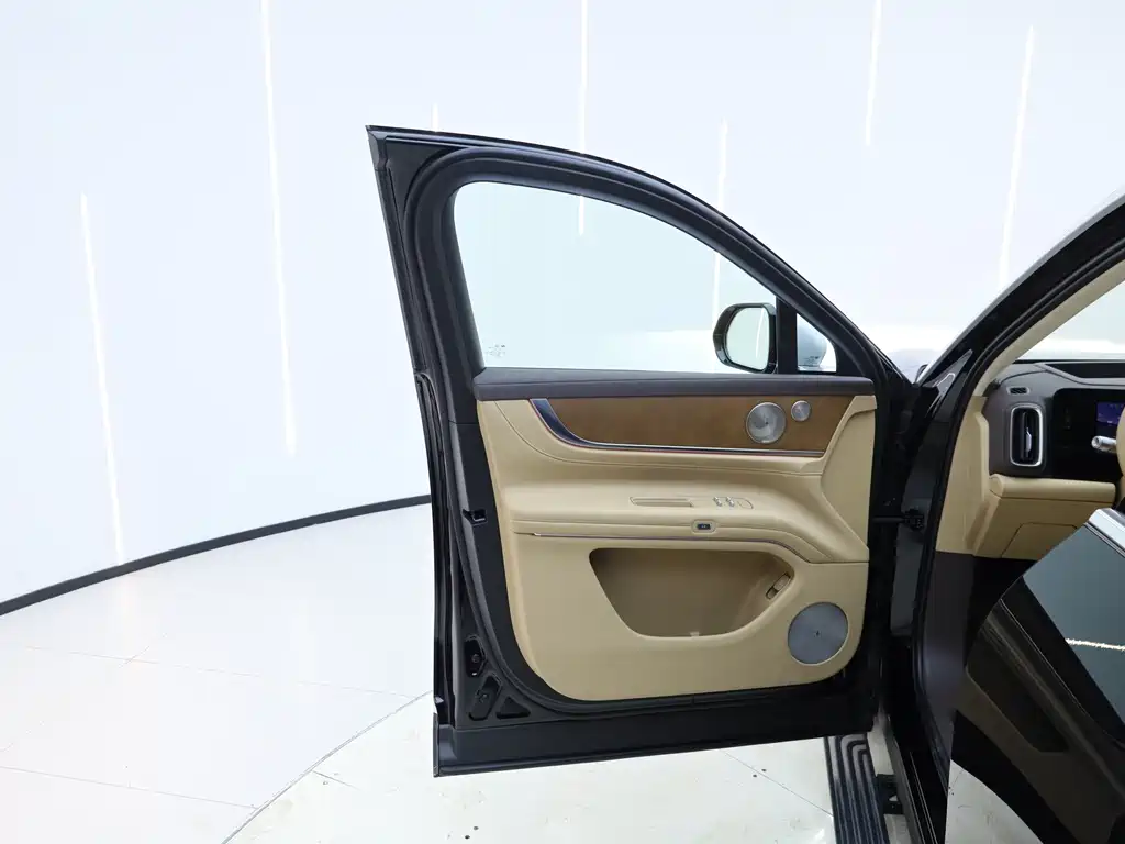 AITO ASK THE WORLD M9