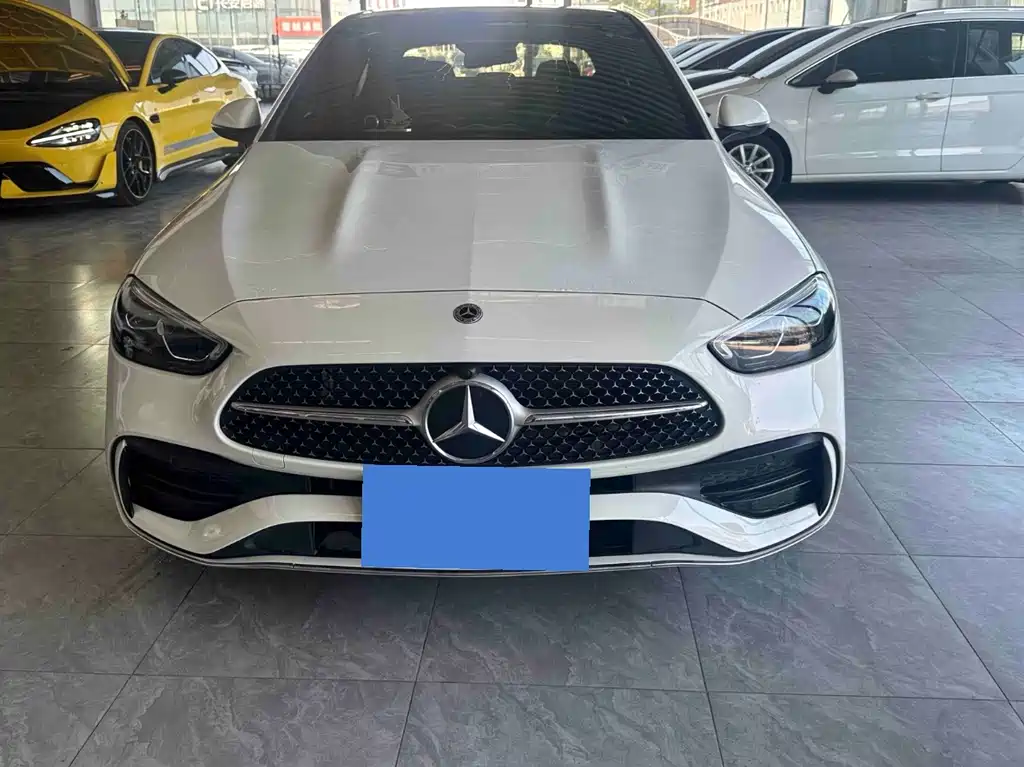 Mercedes-Benz C-Class — миниатюра 2