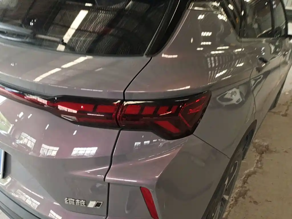 Geely Binyue — миниатюра 8