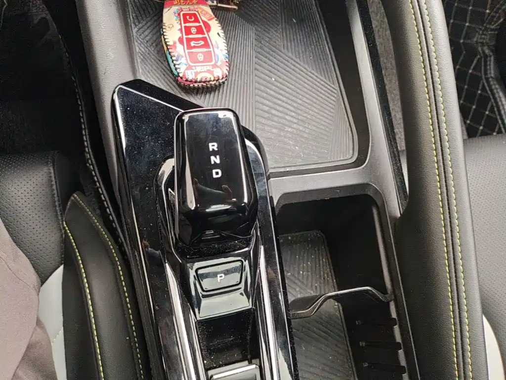 Geely Binyue — миниатюра 14
