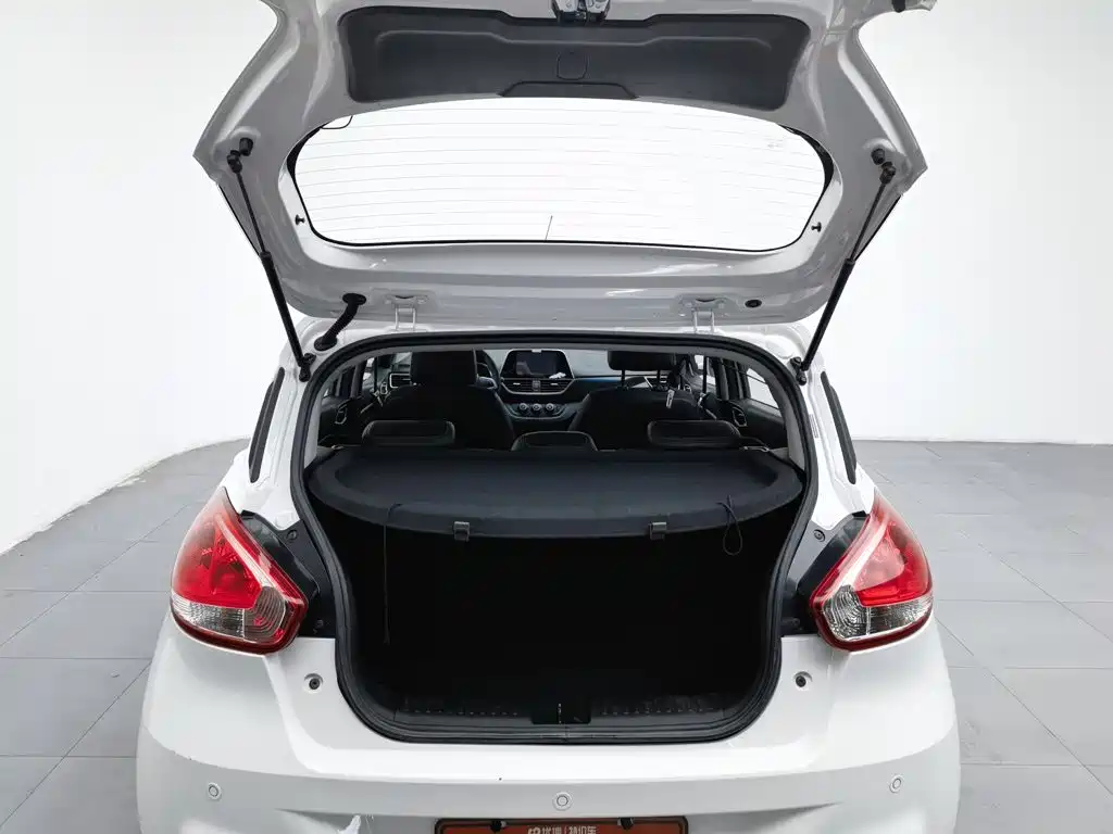 Baojun 310 — миниатюра 16