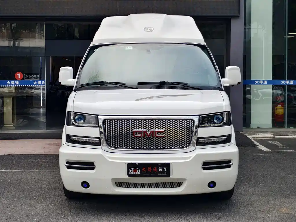GMC Savana — миниатюра 2