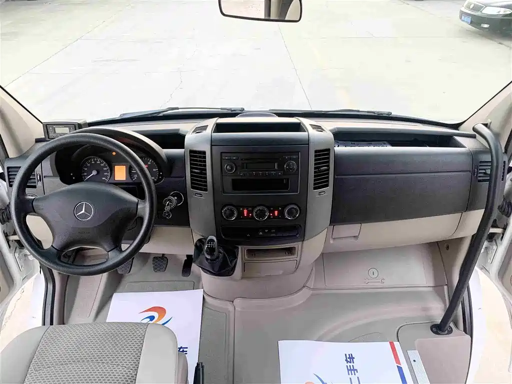 Mercedes-Benz Sprinter — миниатюра 6