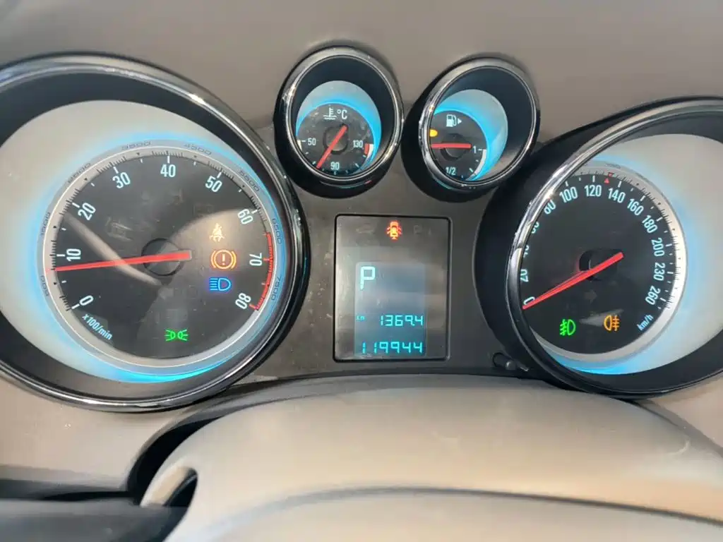 Buick Excelle — миниатюра 12