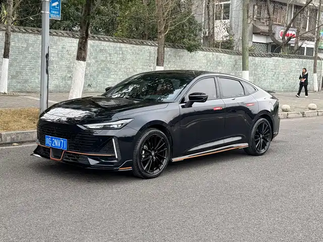 CHANGAN  UNI V 2023