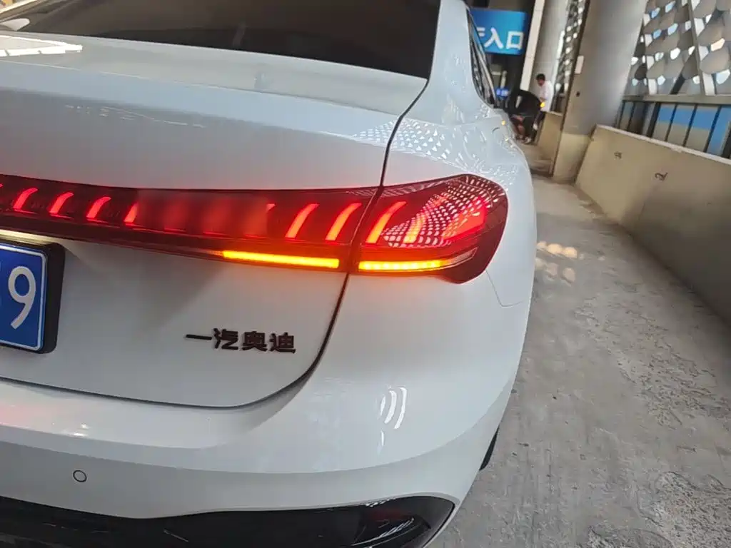 Audi A5L — миниатюра 8