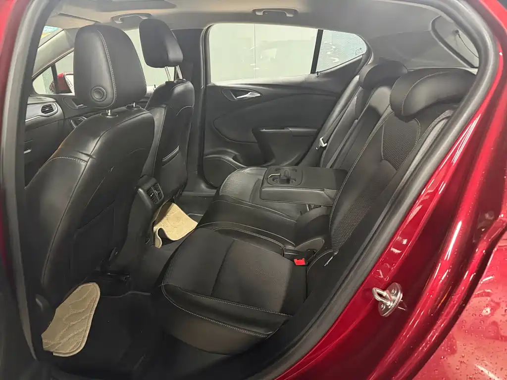 Buick Verano — миниатюра 8
