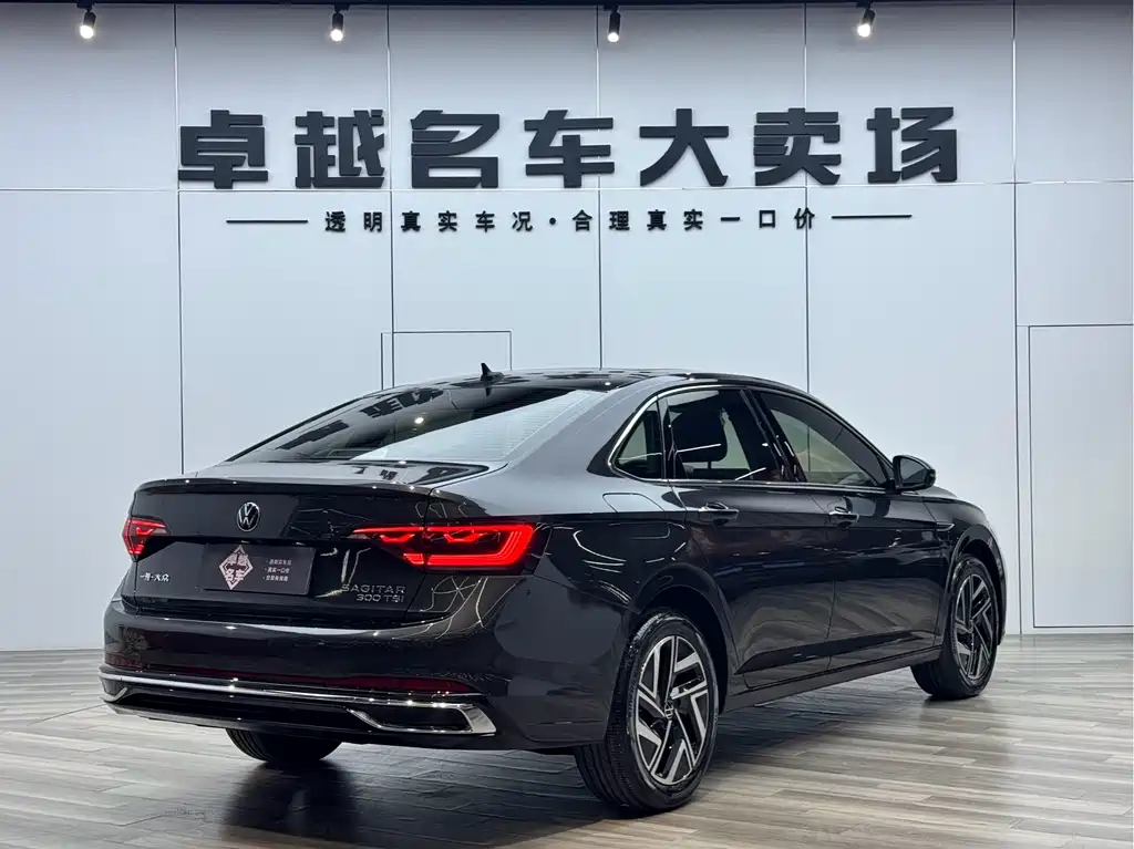 Volkswagen Sagitar 2023 300TSI DSG
